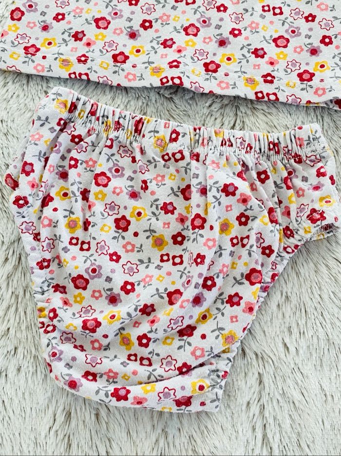 Ensemble Bloomer Culotte Tee Shirt Fleurs Bébé 3 mois - photo numéro 5