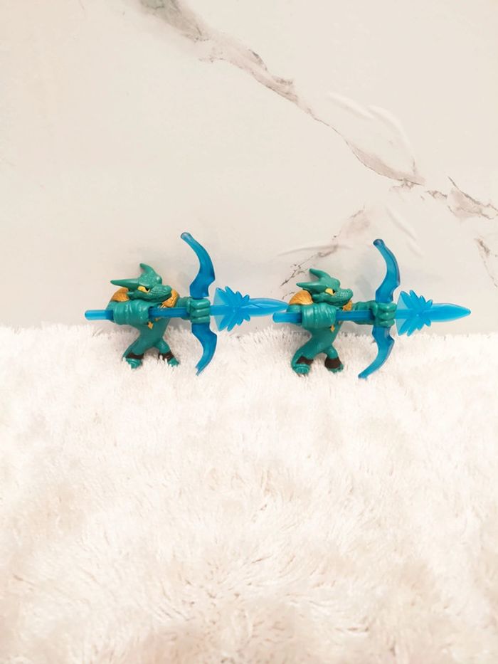 Lot de 2 figurines - photo numéro 3