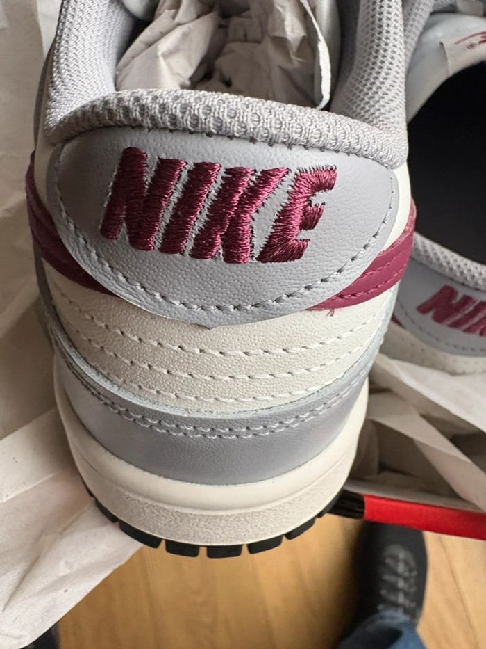 Nike Dunk Low W – Rosewood – neuves – taille 41 EU - photo numéro 10