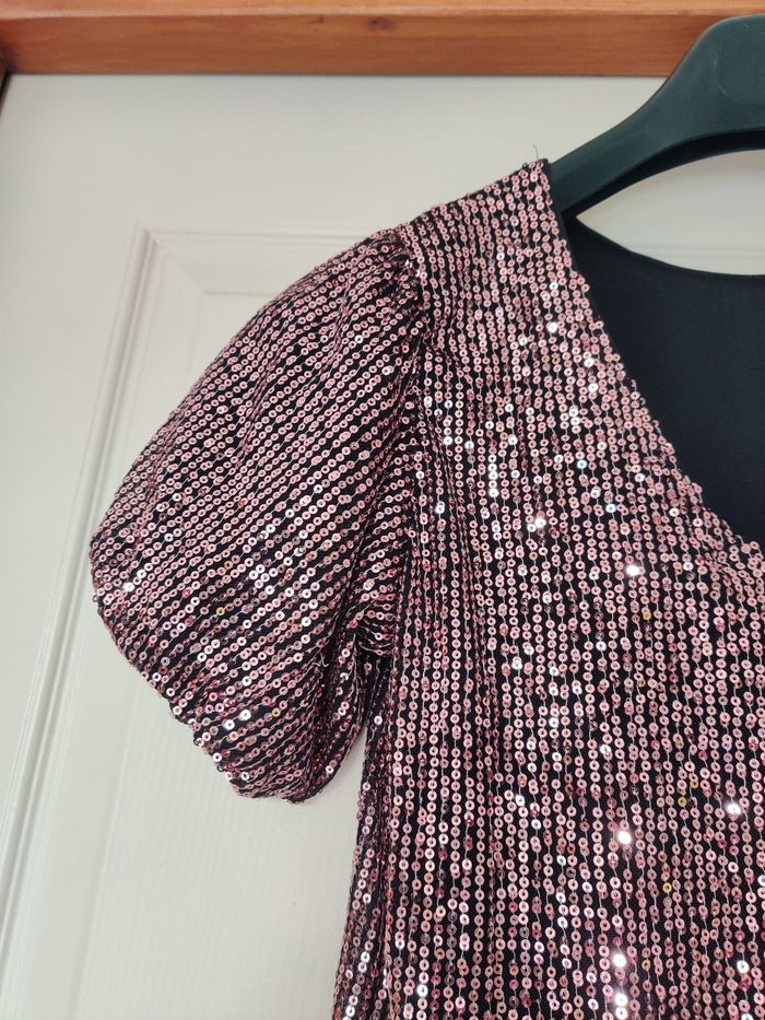 Blouse paillettes 12 ans - photo numéro 4