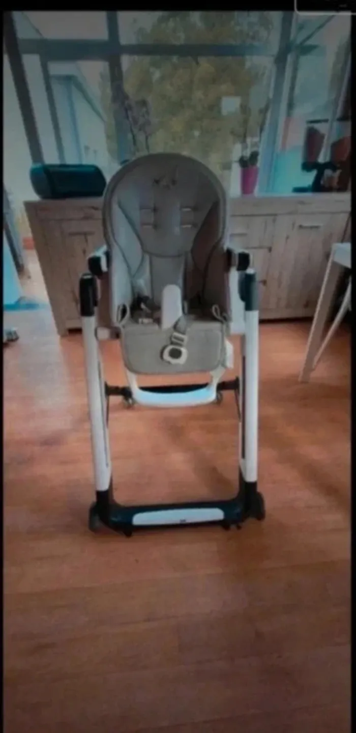 Chaise haute Peg Perego achat seulement via ups