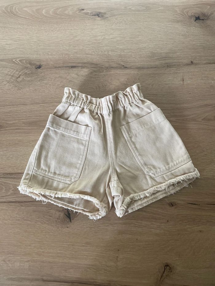 Short beige Monoprix taille 5 ans