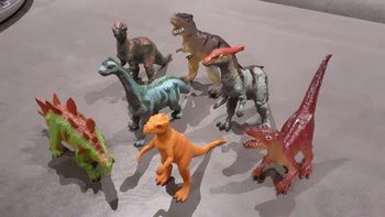 Figurines dinosaures