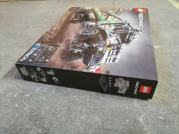 Lego Technic 42129 Le camion d'essai 4x4 Mercedes-Benz Zetros [NEUF] - photo numéro 5