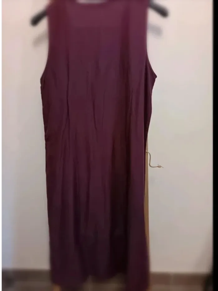 Robe longue aubergine - photo numéro 2
