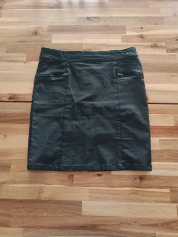 Jupe effet huilé