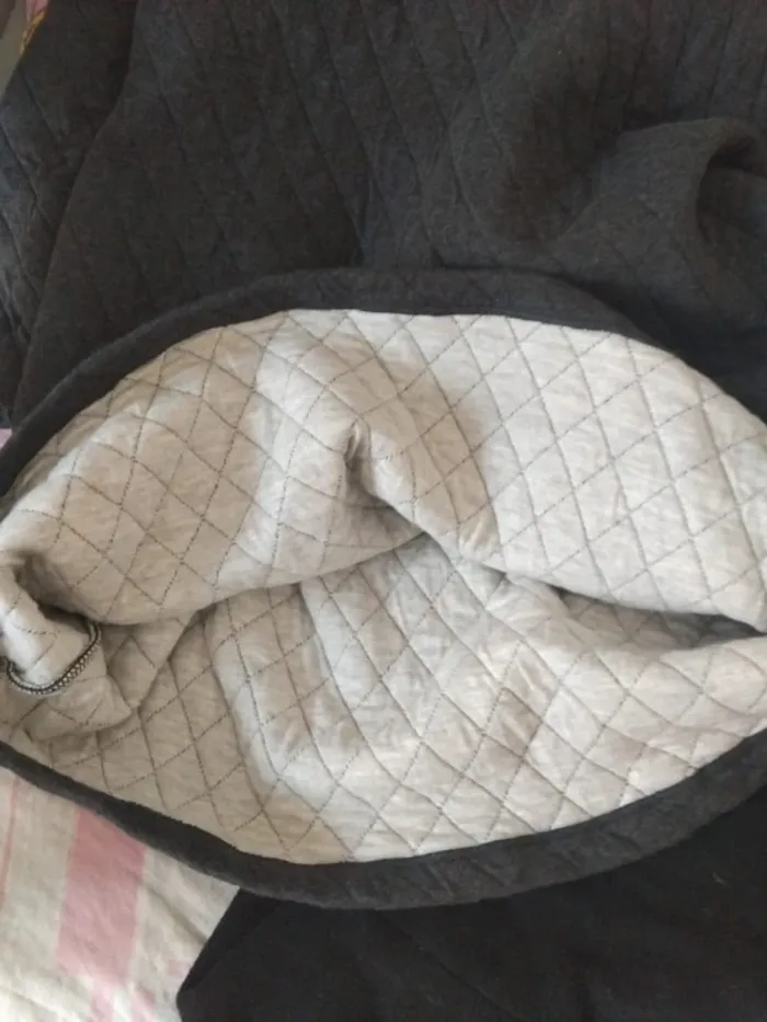 Robe molletonné Petit bateau ornée de 4 boutons métal argenté de  txs - photo numéro 14