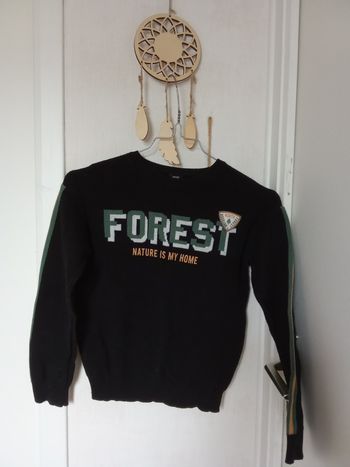 Pull garçon hiver marque Kiabi 8 ans Nour, motif, écriture blanc, vert