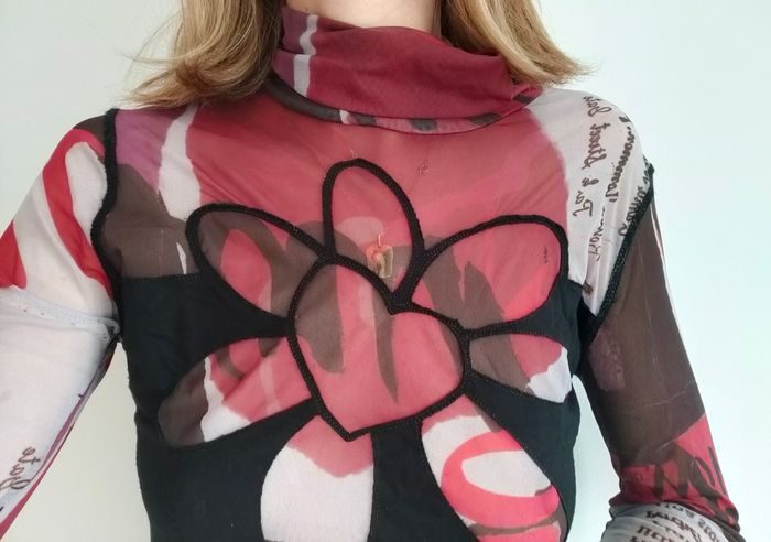 Tee-shirt manches longues col roulé Desigual taille S - photo numéro 2