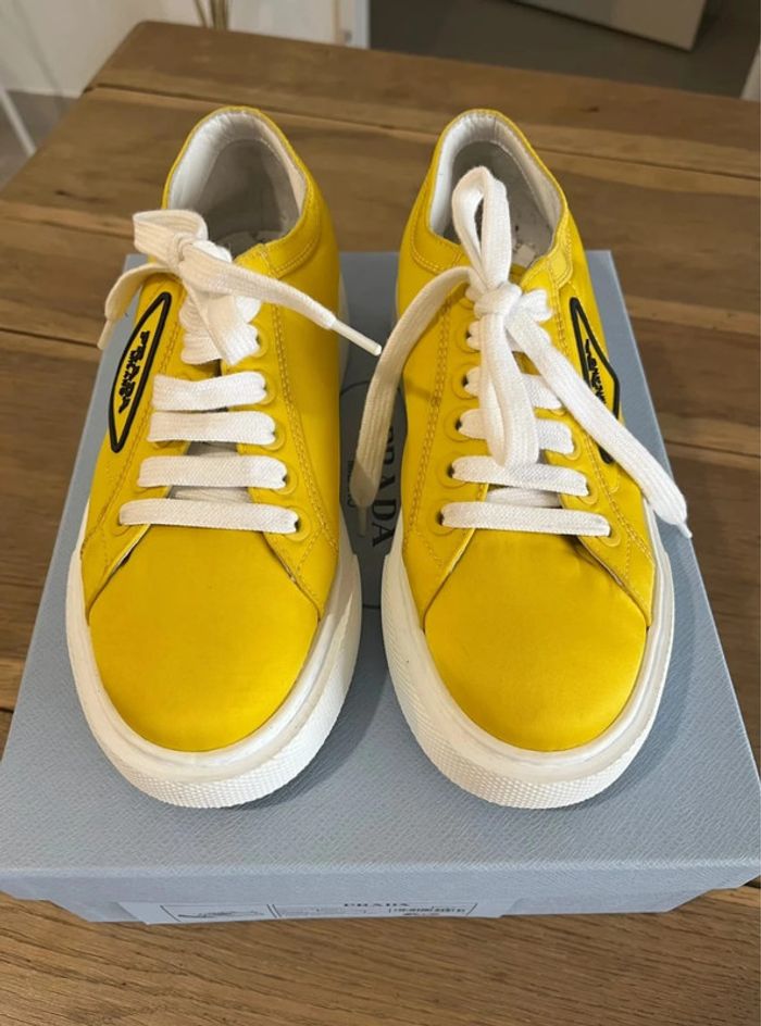 Prada Nylon Gabardine Wheel Low Yellow - photo numéro 2