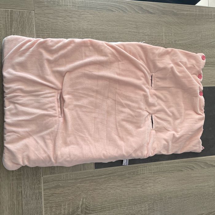 Gigoteuse rose et blanche  Sautron - photo numéro 4