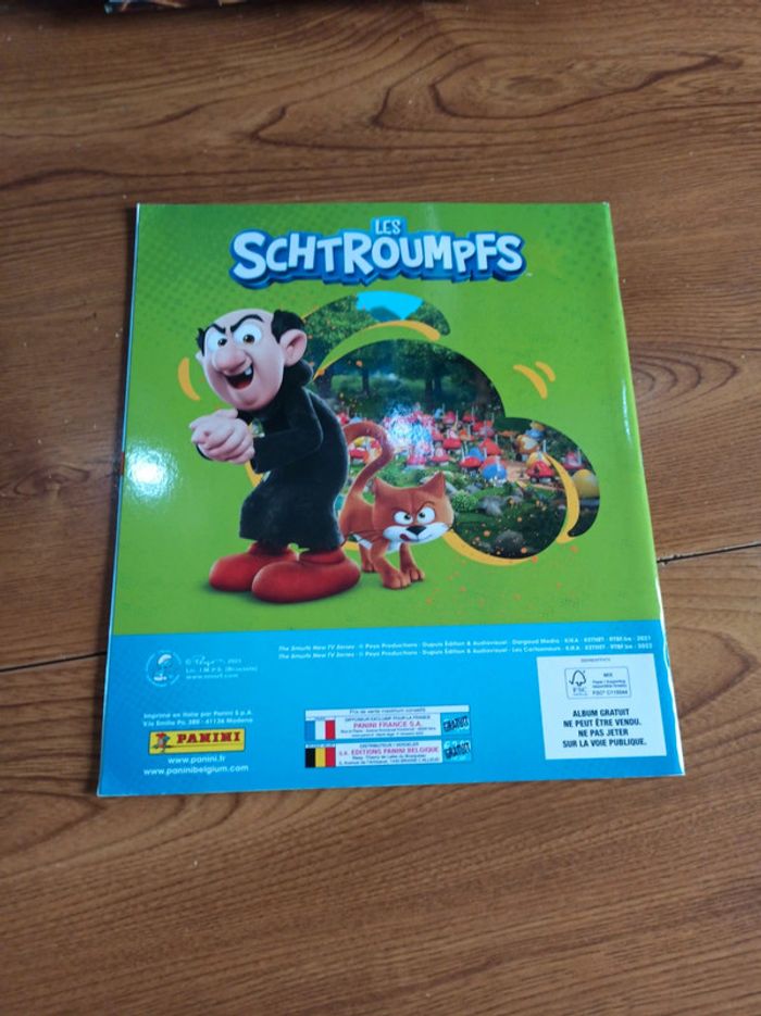 Livre panini les Schtroumpfs Peyo neuf - photo numéro 2
