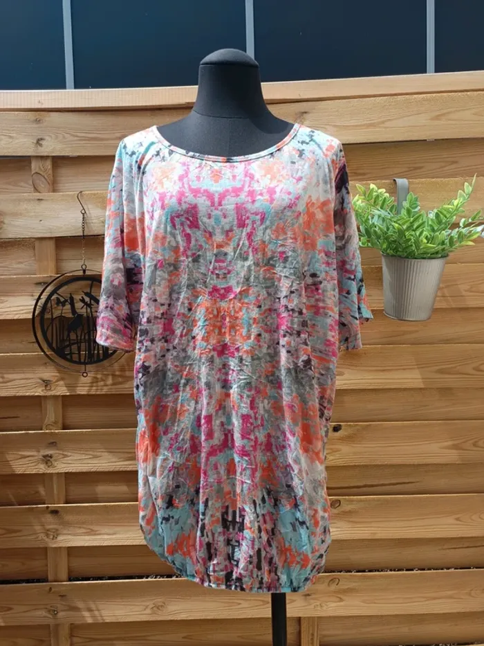 T-shirt coloré et léger taille 44 - photo numéro 2