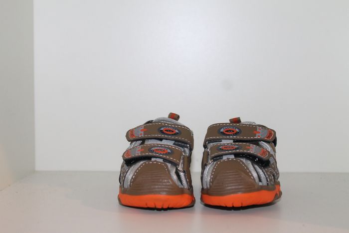 petite sandales nus pieds marron et orange 23 - photo numéro 2