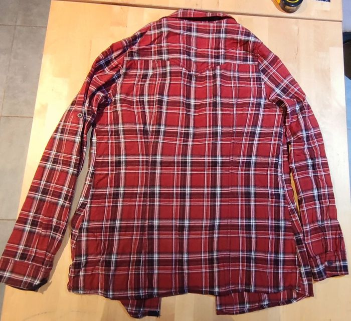 Chemise à carreaux rouge et noire - photo numéro 2