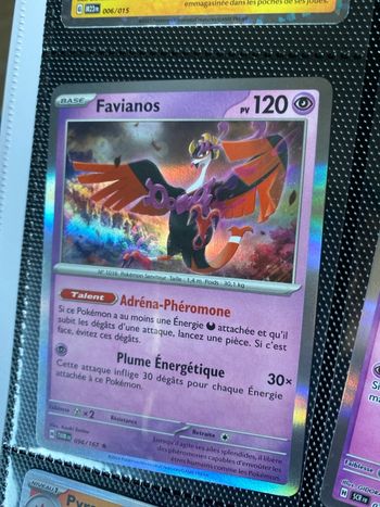 Carte Pokémon holographique neuf