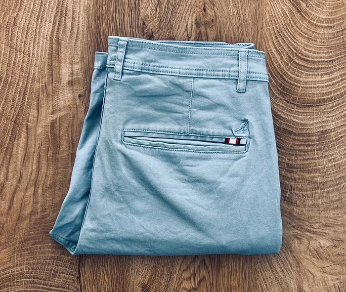 Short chino bleu clair Kangol (logo brodé) pour homme, taille S (W 30) = 40 taille française