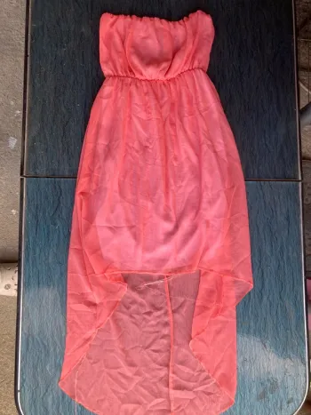 Robe légère été saumon avec petite traîne