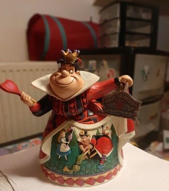 Figurine Disney traditions alice aux pays des merveilles