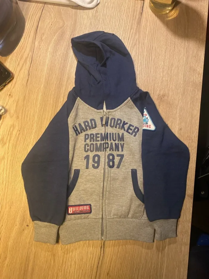 Gilet à capuche - u collection - 3 ans