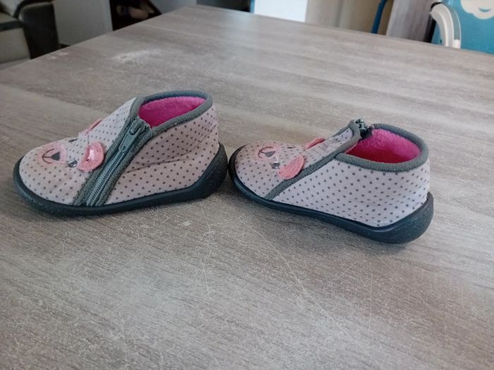 Chausson fille taille 22 - photo numéro 4
