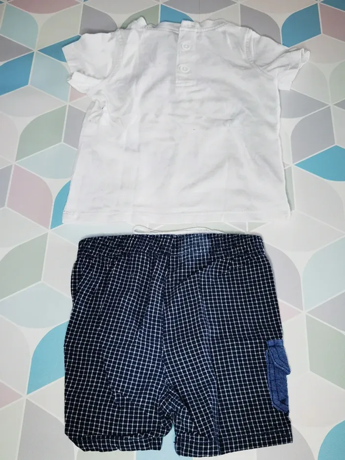 D2436 - ensemble garçon 6 mois - photo numéro 2