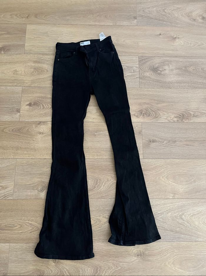 Pantalon flare bershka - photo numéro 2