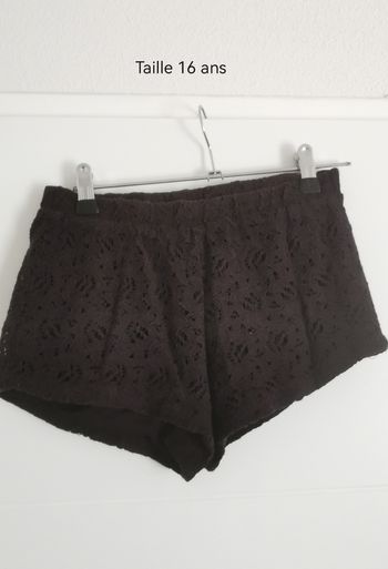 Short taille 16 ans