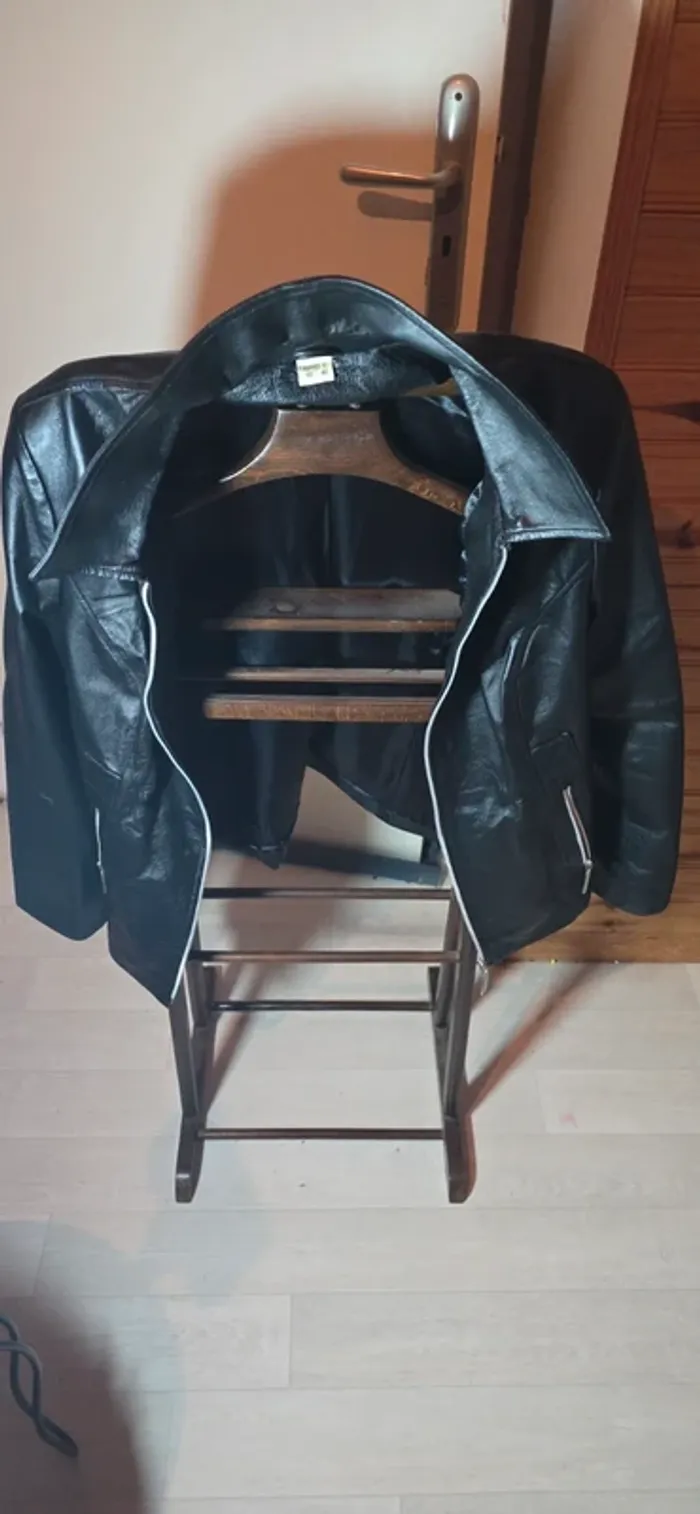 Veste cuir - photo numéro 2
