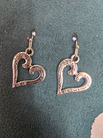 Boucle d'oreille 68