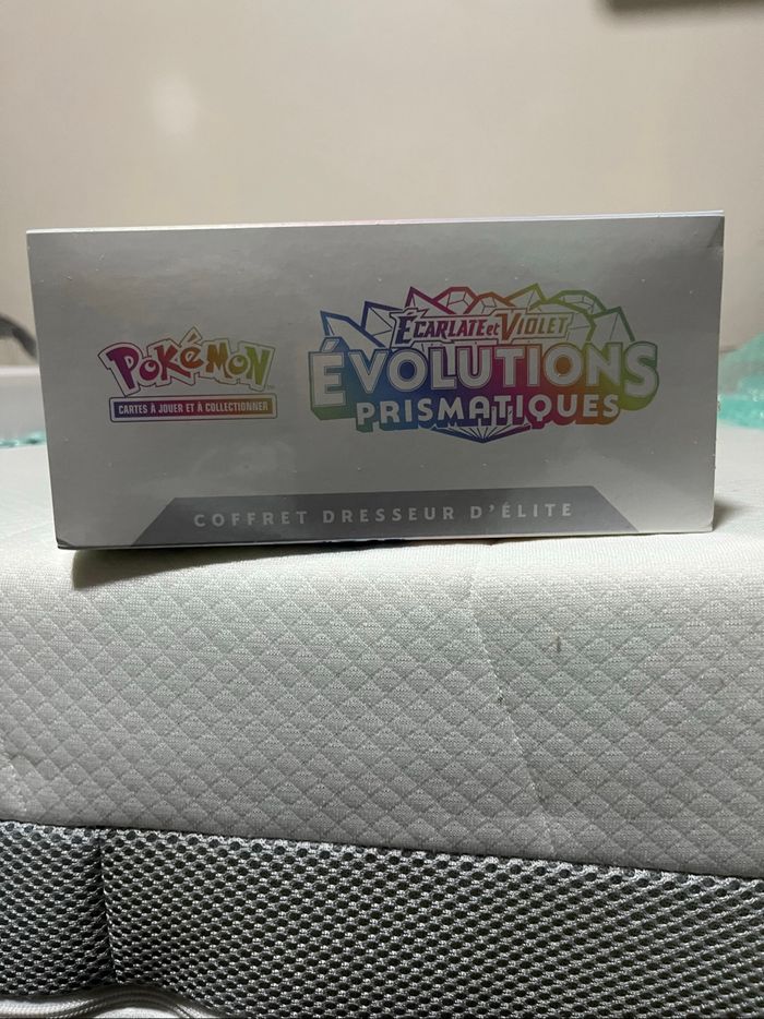 Pokemon ETB 8.5 Évolution Prismatique - photo numéro 5
