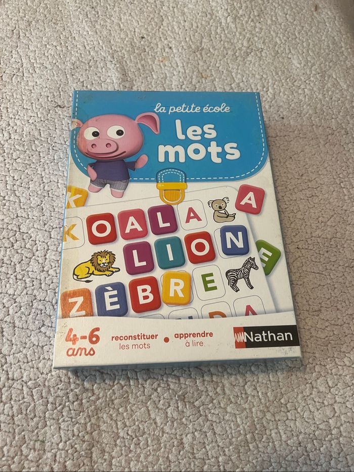 La petite école les mots Nathan