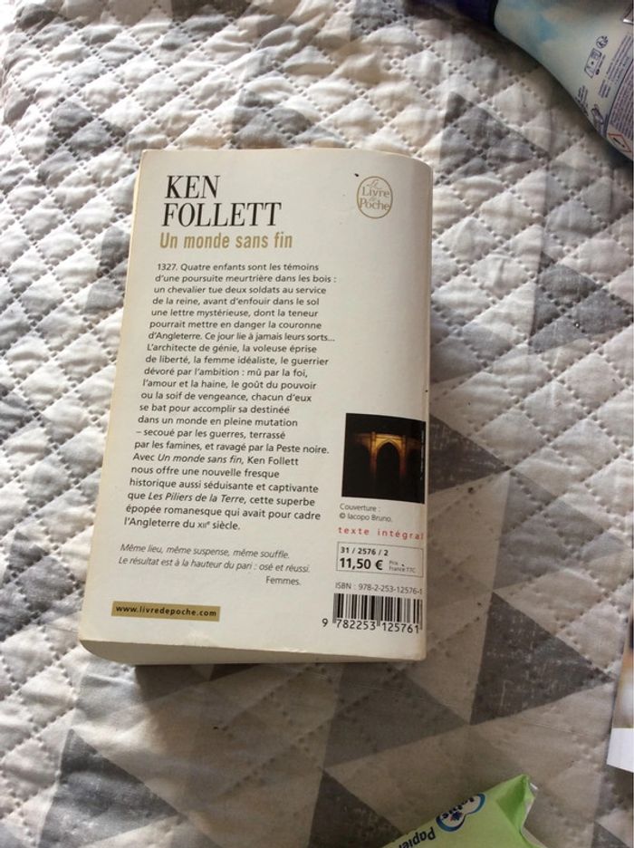 #un monde sans fin Ken Follet ) - photo numéro 3