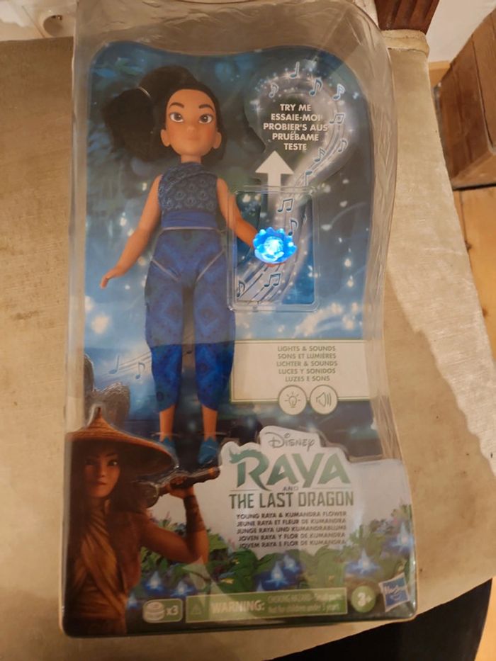 Poupee raya le dernier dragon - photo numéro 2