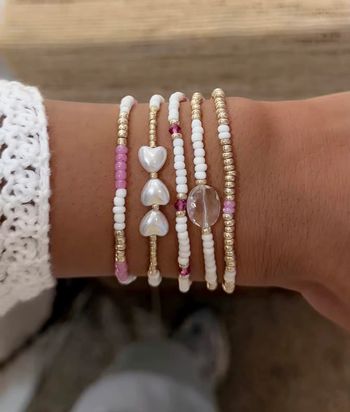 Lot de 5 bracelets perles – blanc, doré, rose  – Neufs