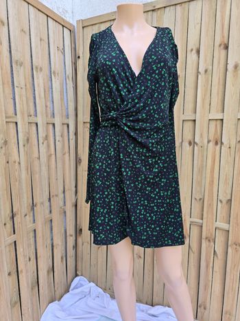 Robe fleurie 🍒MNG🍒portée 1 fois Taille 36