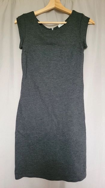 Robe grise manches courtes