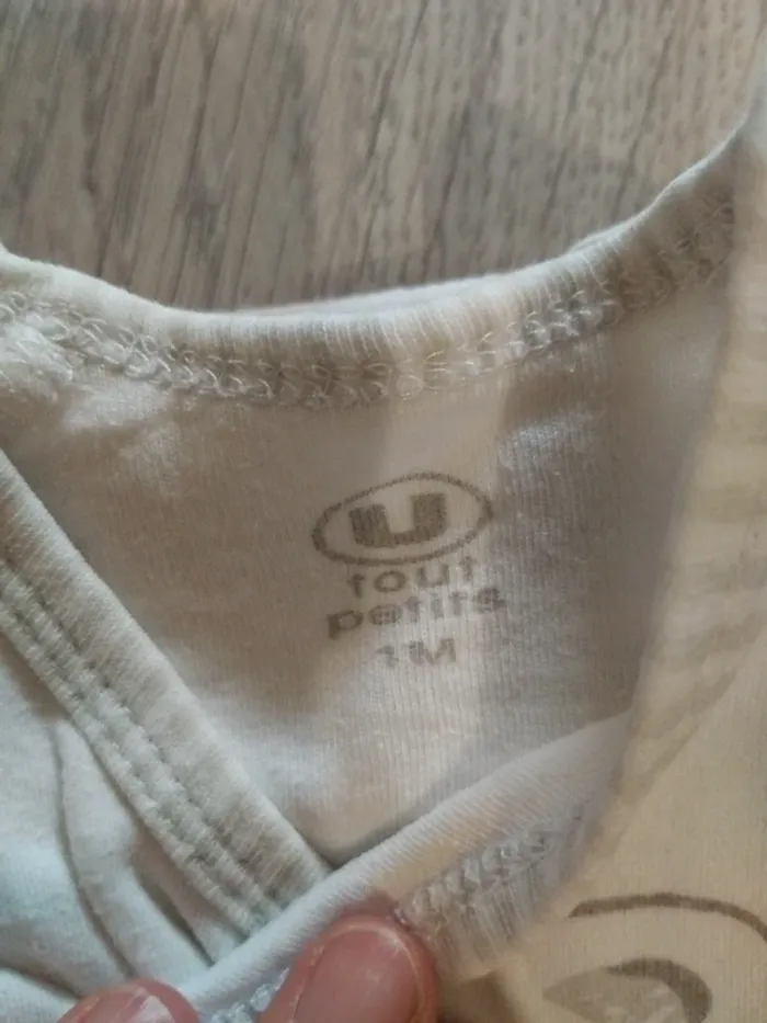 Lot bodies et pyjamas Naissance - photo numéro 11