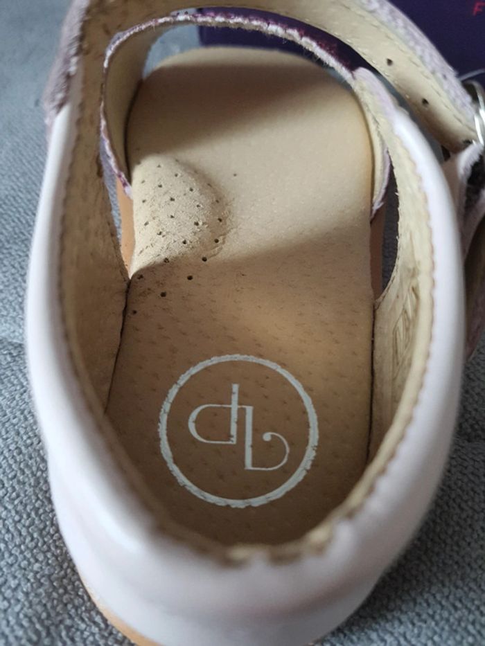 Sandales nu-pieds en cuir rose gliter Lola Palacios pointure 24 neuf avec étiquettes - photo numéro 8