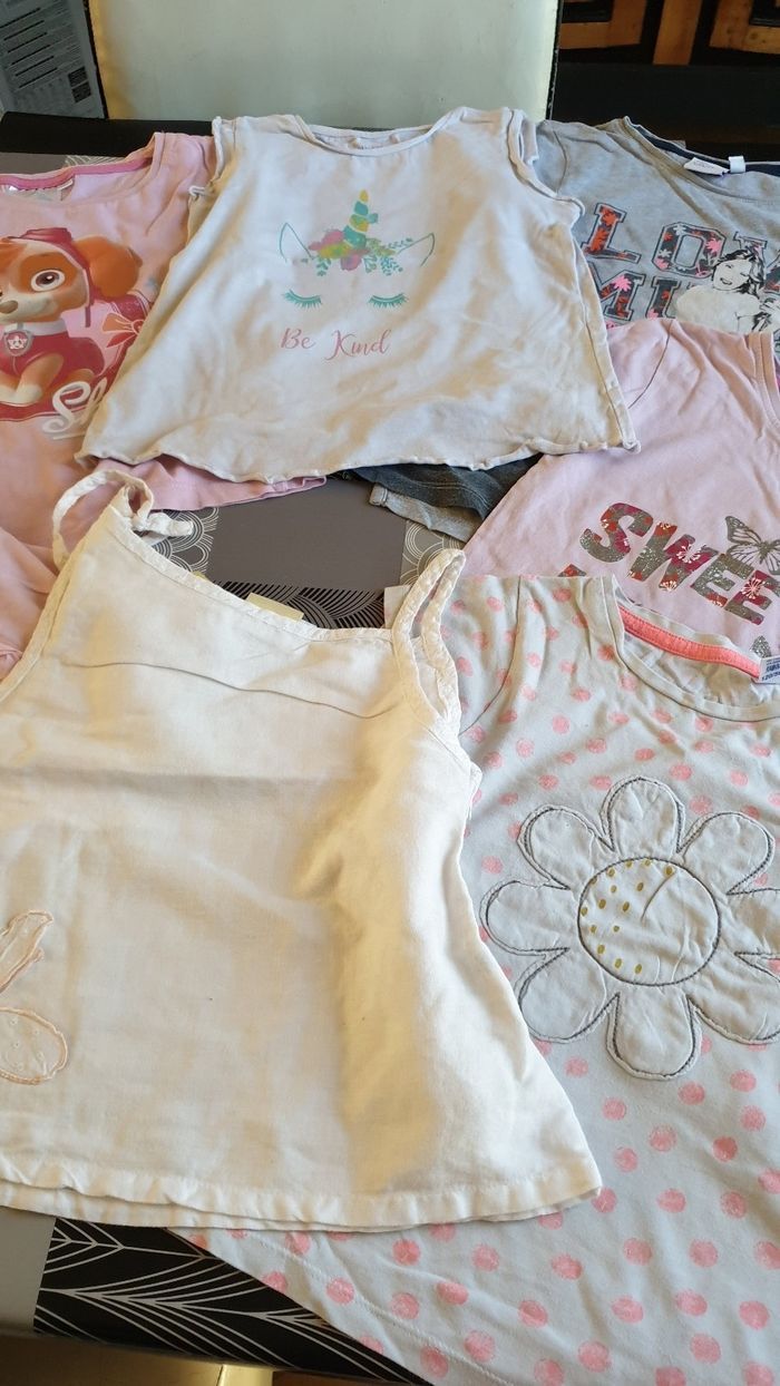 Lot de 7 tee-shirts taille 6ans - photo numéro 3