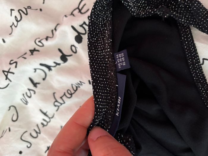 Robe mi-longue noire à paillettes - photo numéro 4