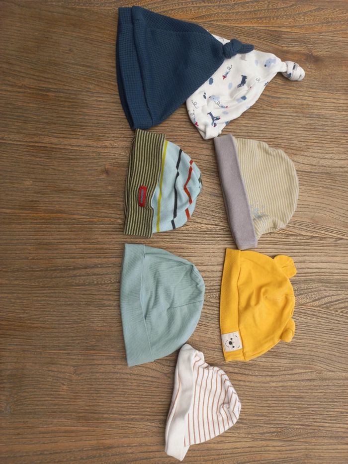 Lot bonnets x7