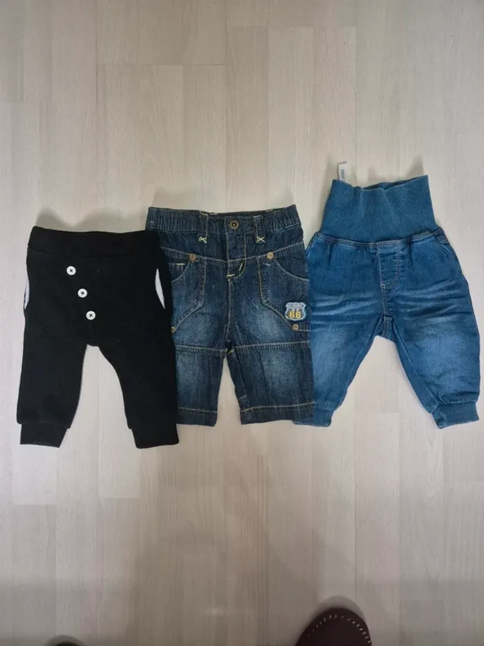 Lot pantalons 3 mois - photo numéro 2