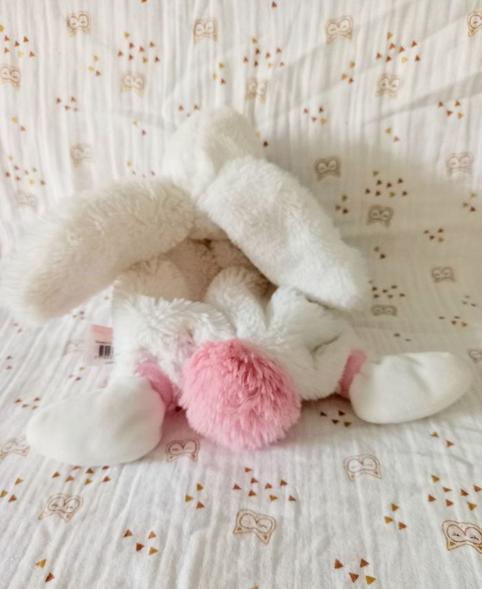 Doudou lapin pompon Doudou et Compagnie - photo numéro 2