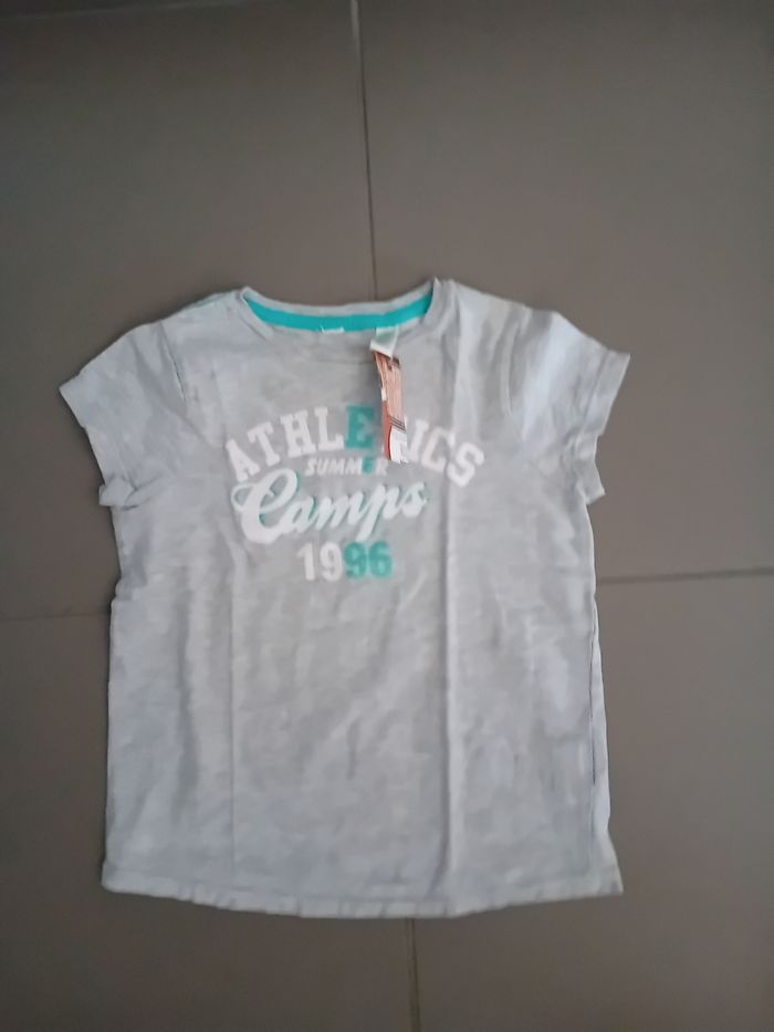 Tee-shirt manches courtes de Okaïdi Neuf
