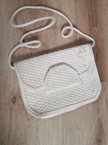 Sac à main blanc en raphia