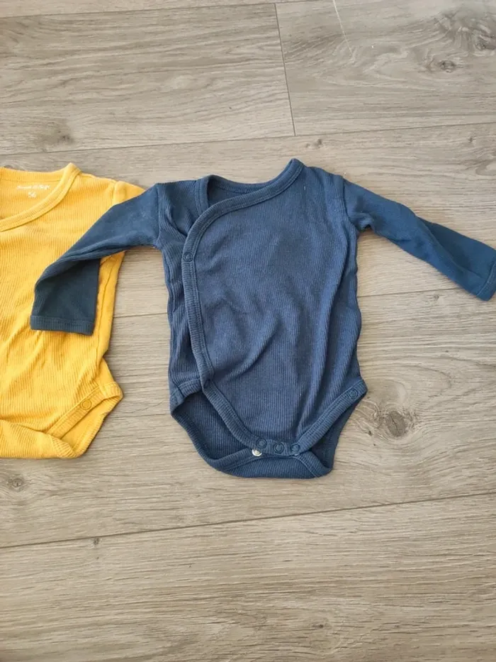 Lot body taille 56 - photo numéro 3
