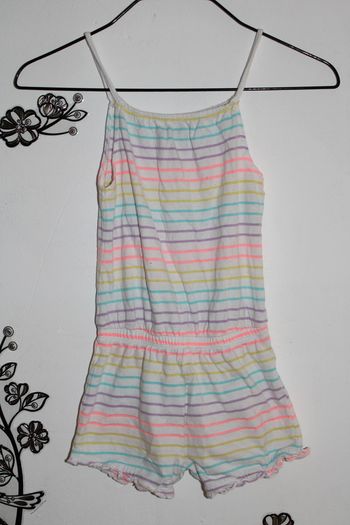 🌈 Combishort Kiabi blanche à rayures pastel - Taille 5 ans 🌈
