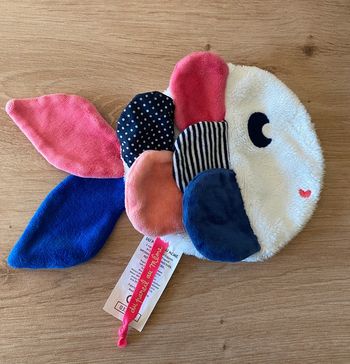 Doudou plat poisson blanc rose bleu du pareil au même