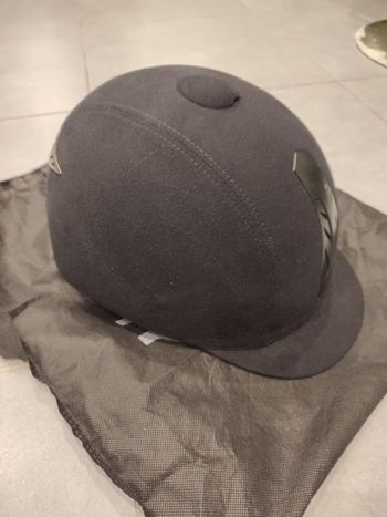 Casque d'équitation utilisé 2 fois